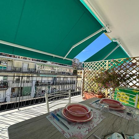 Wh - Un Posto Al Sole - Attico Monolocale Con Parcheggio Gratuito - 5 Minuti Dal Centro - Wifi Apartment ซานเรโม ภายนอก รูปภาพ